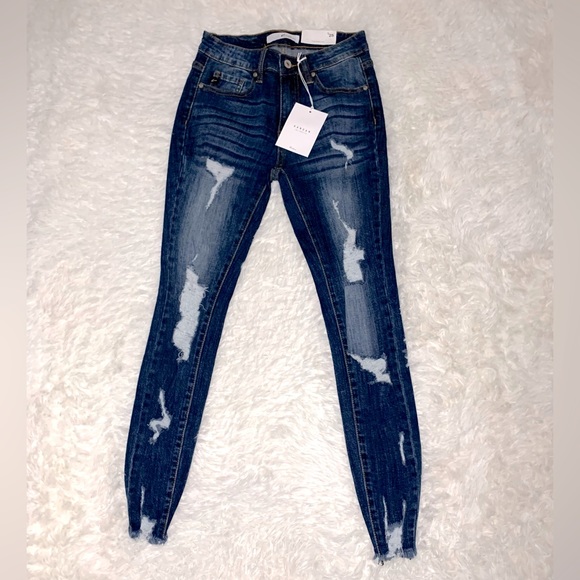 KanCan Denim - NWT KanCan Mid Rise Ankel Destoyed Skinny Jeans, 3/25